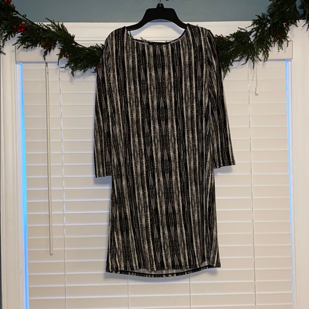 BCBG shift dress
